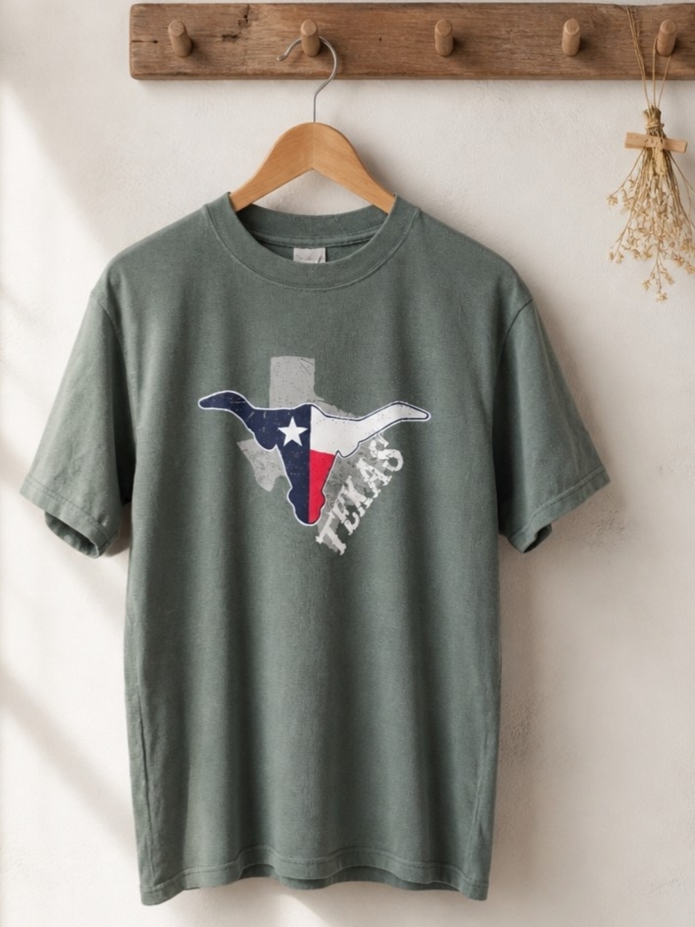 Gildan |  State Of Texas Longhorn Design Graphic Tee Sz M In Shade Of Army Green